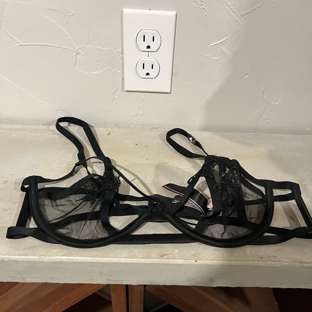 Elegant Black Lace Bralette